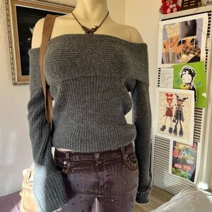 Off-Shoulder Ribbed Knit Sweater - Charcoal Gray